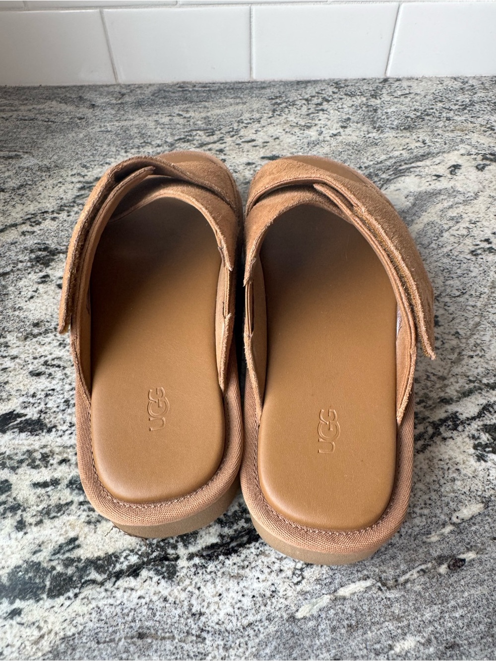 UGG Women's Sungaze Slide Platform Sandals in Chestnut. Size 8. VGUC - Picture 3 of 6